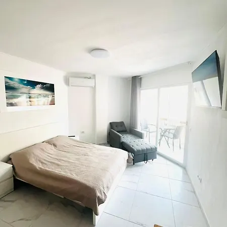 Apartment Luxapartment In Torrevieja